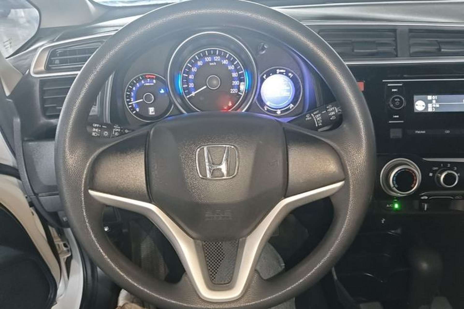 Used Honda Fit 2014 1.5L SE CVT Fashion Model Steering Wheel