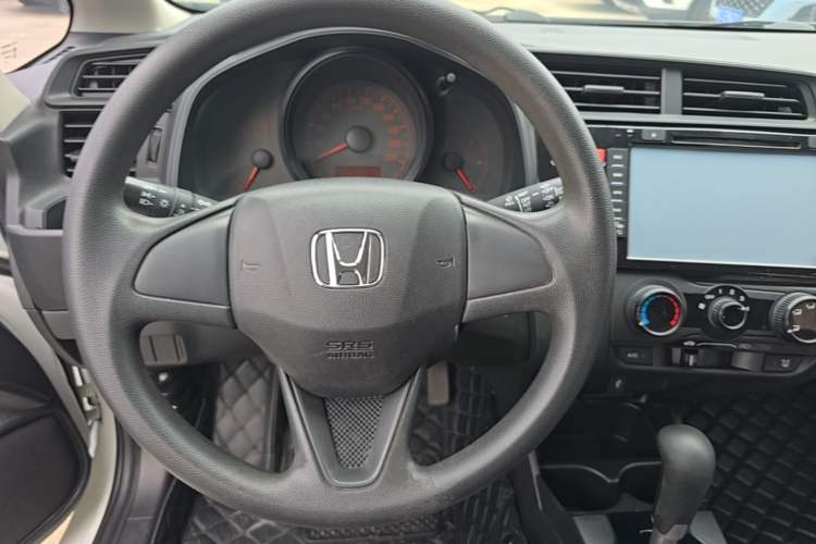 Used Honda Fit 2014 1.5L LX CVT Comfort Model Steering Wheel
