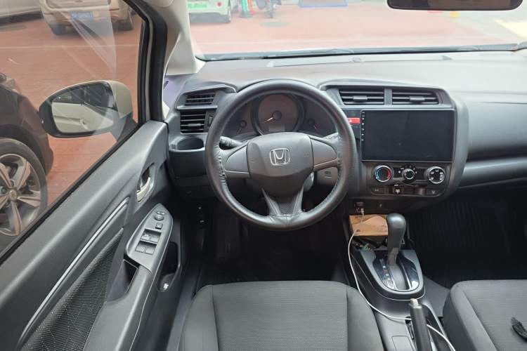 Used Honda Fit 2014 1.5L LX CVT Comfort Model Steering Wheel