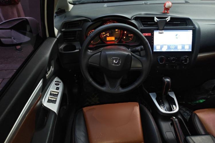 Used Honda Fit 2014 1.5L LX CVT Comfort Model Steering Wheel