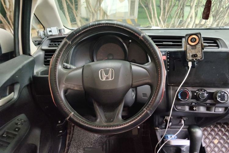 Used Honda Fit 2014 1.5L LX CVT Comfort Model Steering Wheel