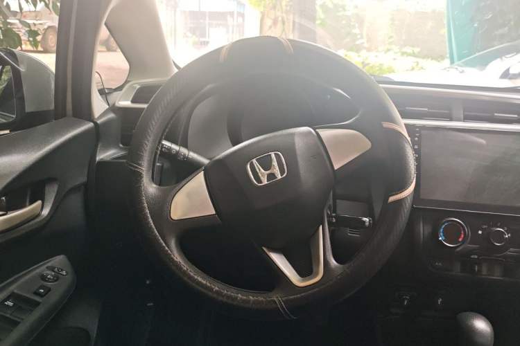 Used Honda Fit 2014 1.5L LX CVT Comfort Model Steering Wheel