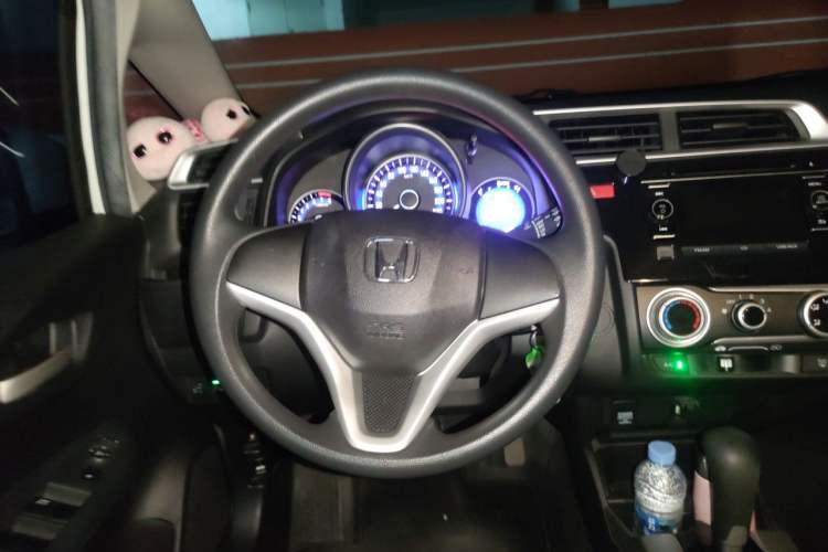 Used Honda Fit 2014 1.5L SE CVT Fashion Model Steering Wheel
