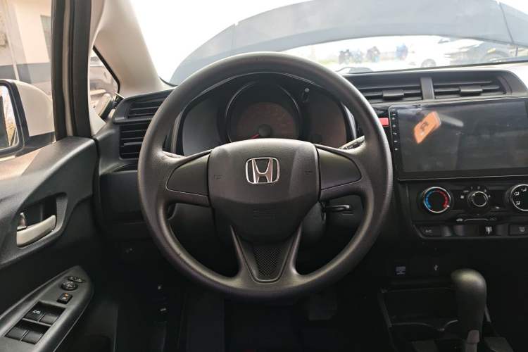 Used Honda Fit 2014 1.5L LX CVT Comfort Model Steering Wheel