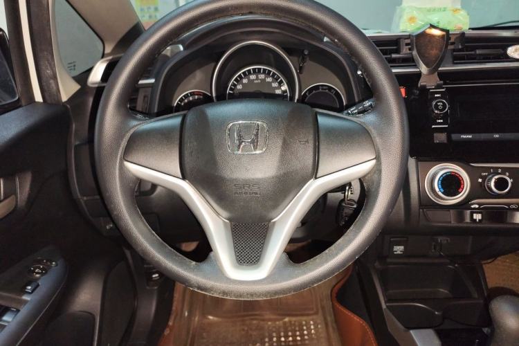 Used Honda Fit 2014 1.5L SE CVT Fashion Model Steering Wheel