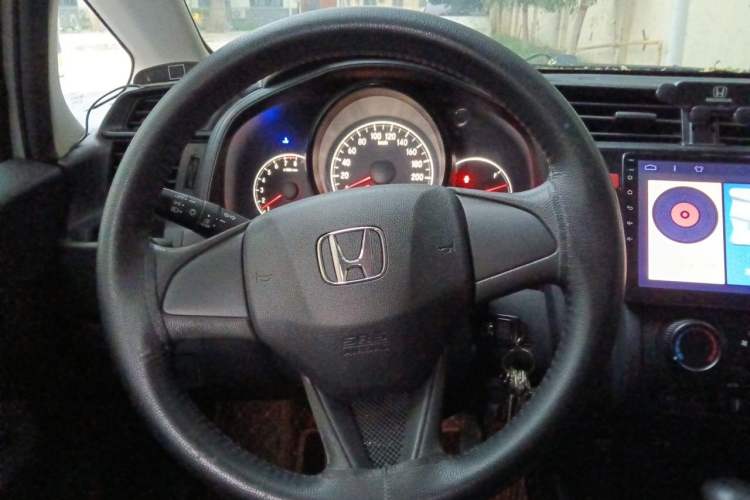 Used Honda Fit 2014 1.5L LX CVT Comfort Model Steering Wheel