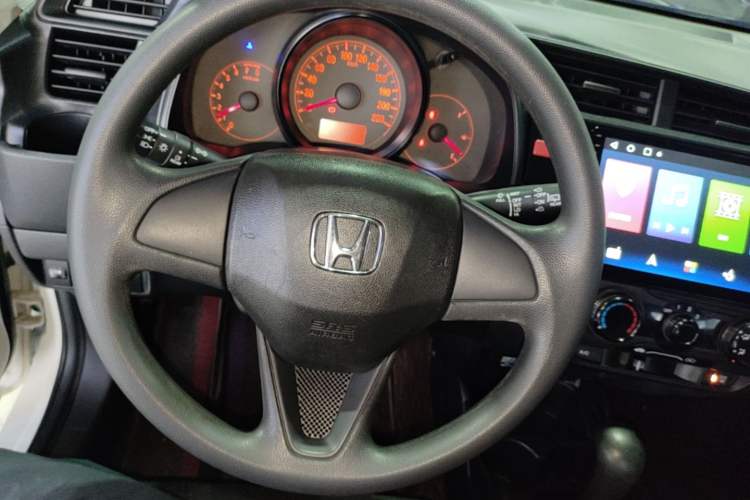 Used Honda Fit 2014 1.5L LX CVT Comfort Model Steering Wheel