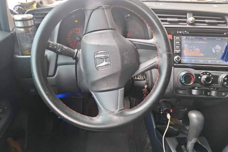 Used Honda Fit 2014 1.5L LX CVT Comfort Model Steering Wheel