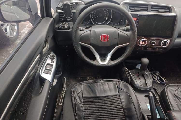 Used Honda Fit 2014 1.5L SE CVT Fashion Model Steering Wheel