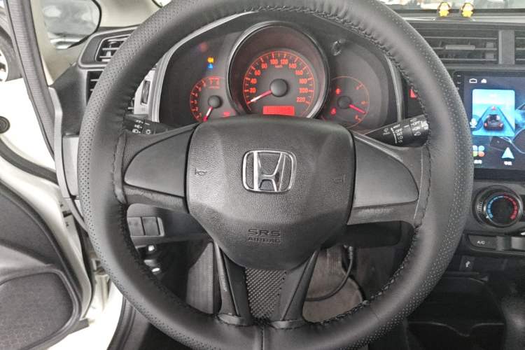 Used Honda Fit 2014 1.5L LX CVT Comfort Model Steering Wheel