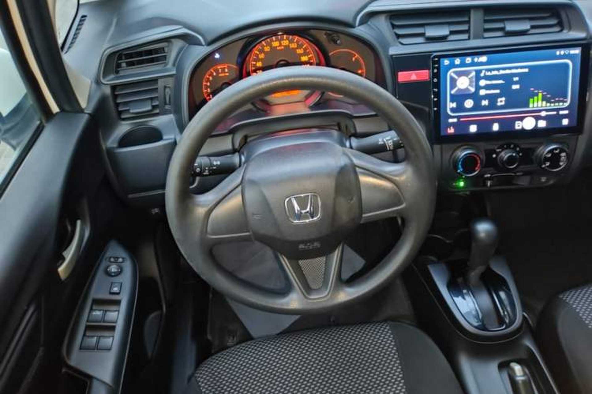 Used Honda Fit 2014 1.5L LX CVT Comfort Model Steering Wheel