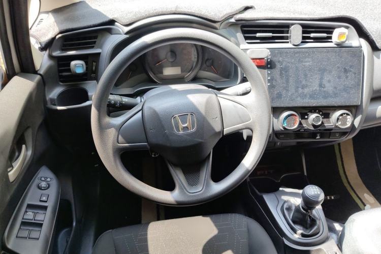 Used Honda Fit 2014 1.5L LX Manual Comfort Model Steering Wheel