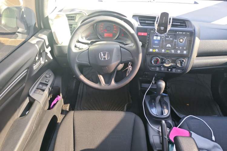 Used Honda Fit 2014 1.5L LX CVT Comfort Model Steering Wheel
