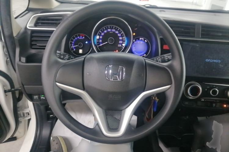 Used Honda Fit 2014 1.5L SE CVT Fashion Model Steering Wheel