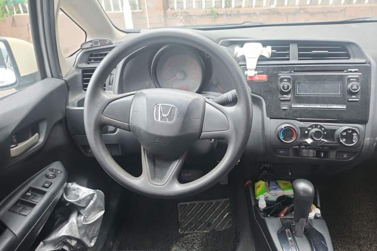 Used Honda Fit 2014 1.5L LX CVT Comfort Model Steering Wheel