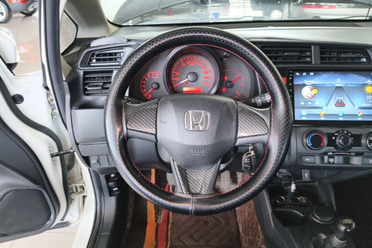 Used Honda Fit 2014 1.5L LX Manual Comfort Model Steering Wheel
