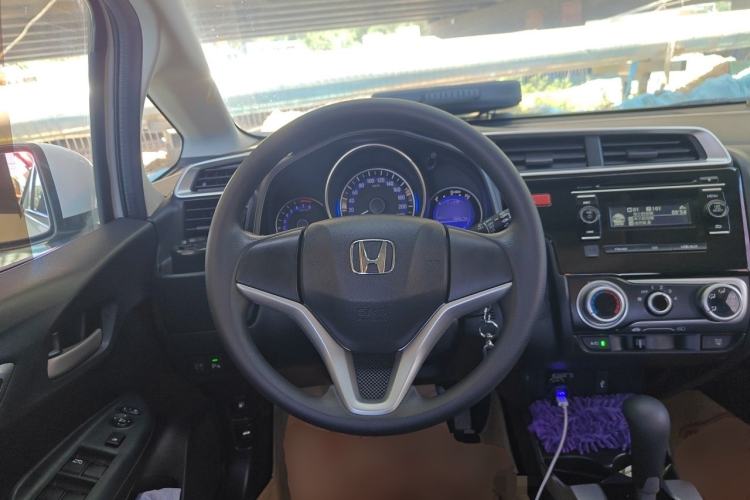 Used Honda Fit 2014 1.5L SE CVT Fashion Model Steering Wheel