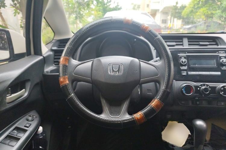 Used Honda Fit 2014 1.5L LX CVT Comfort Model Steering Wheel