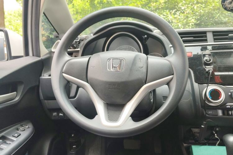 Used Honda Fit 2014 1.5L SE CVT Fashion Model Steering Wheel