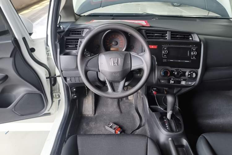 Used Honda Fit 2014 1.5L LX CVT Comfort Model Steering Wheel