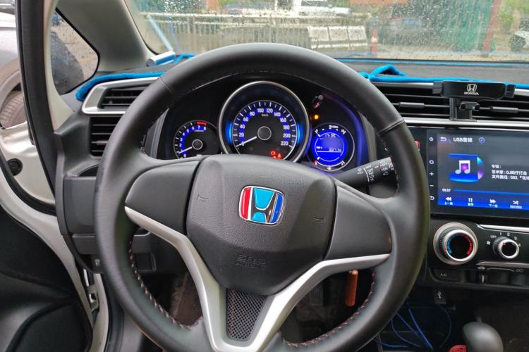 Used Honda Fit 2014 1.5L SE CVT Fashion Model Steering Wheel
