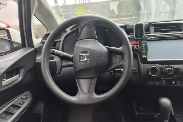 Used Honda Fit 2014 1.5L LX CVT Comfort Model Steering Wheel