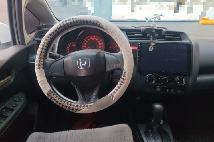 Used Honda Fit 2014 1.5L SE CVT Fashion Model Steering Wheel