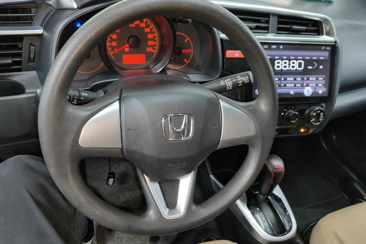 Used Honda Fit 2014 1.5L LX CVT Comfort Model Steering Wheel