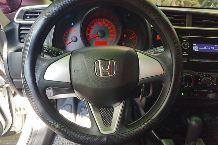 Used Honda Fit 2014 1.5L LX CVT Comfort Model Steering Wheel