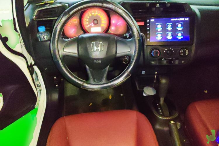 Used Honda Fit 2014 1.5L LX CVT Comfort Model Steering Wheel