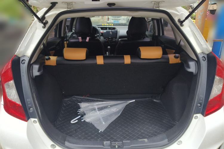 Used Honda Fit 2014 1.5L LX CVT Comfort Model Trunk