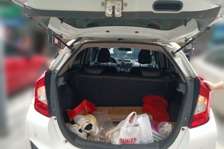 Used Honda Fit 2014 1.5L SE CVT Fashion Model Trunk