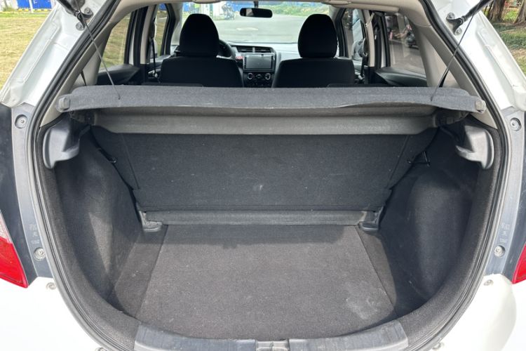 Used Honda Fit 2014 1.5L LX CVT Comfort Model Trunk