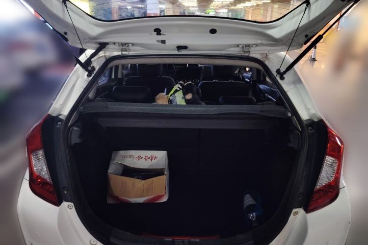 Used Honda Fit 2014 1.5L EX CVT Elite Model Trunk