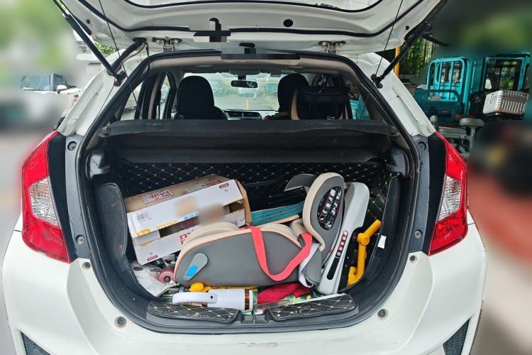 Used Honda Fit 2014 1.5L LX CVT Comfort Model Trunk