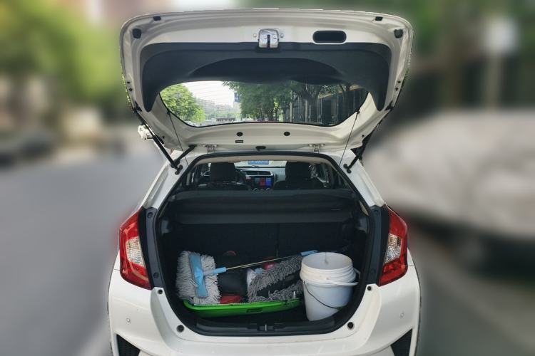 Used Honda Fit 2014 1.5L EX CVT Elite Model Trunk