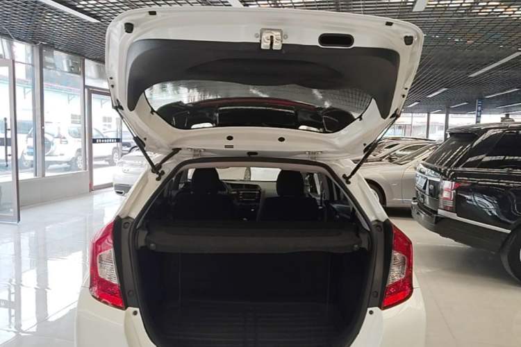 Used Honda Fit 2014 1.5L LX CVT Comfort Model Trunk