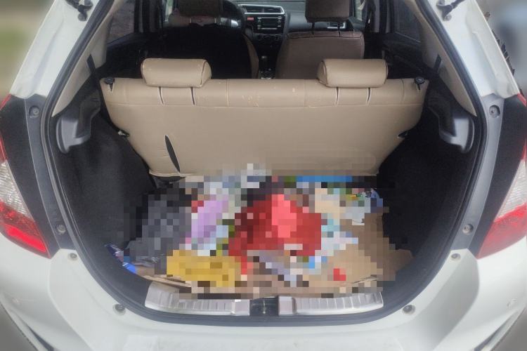 Used Honda Fit 2014 1.5L LX CVT Comfort Model Trunk