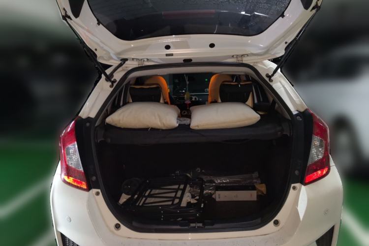 Used Honda Fit 2014 1.5L SE CVT Fashion Model Trunk