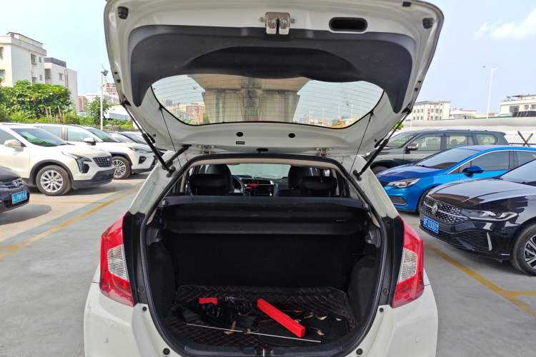 Used Honda Fit 2014 1.5L LX CVT Comfort Model Trunk