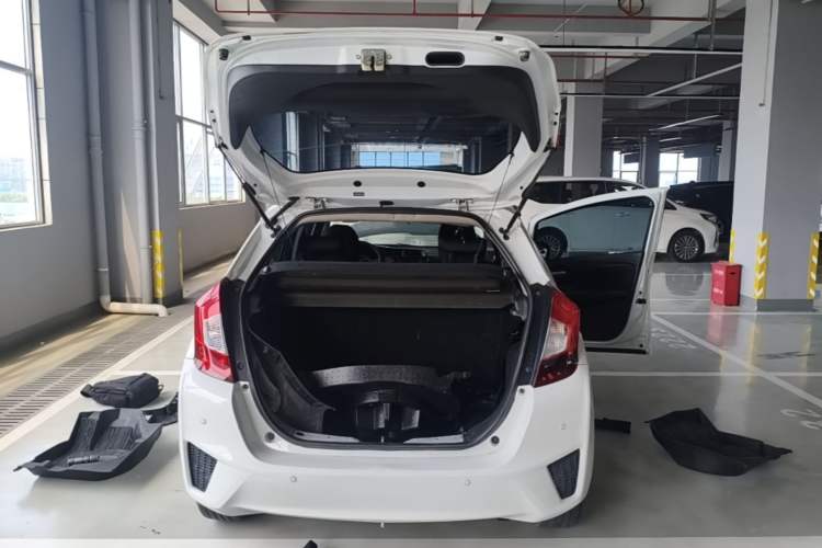 Used Honda Fit 2014 1.5L LX CVT Comfort Model Trunk