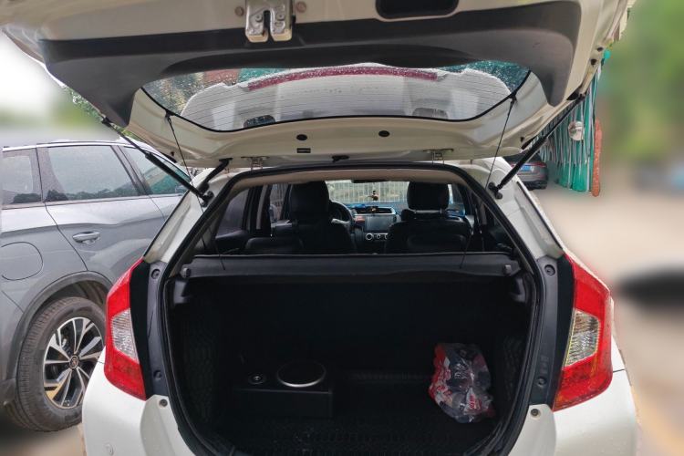 Used Honda Fit 2014 1.5L SE CVT Fashion Model Trunk