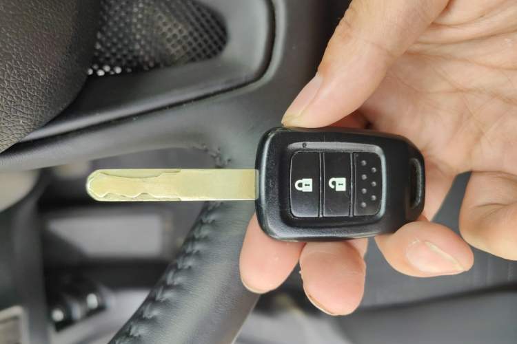 Used Honda Fit 2014 1.5L LX Manual Comfort Model Vehicle Key