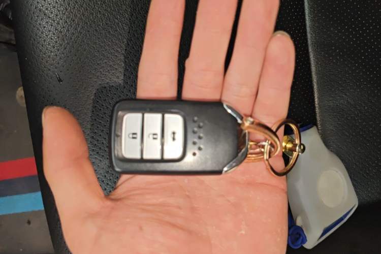 Used Honda Fit 2014 1.5L SE CVT Fashion Model Vehicle Key