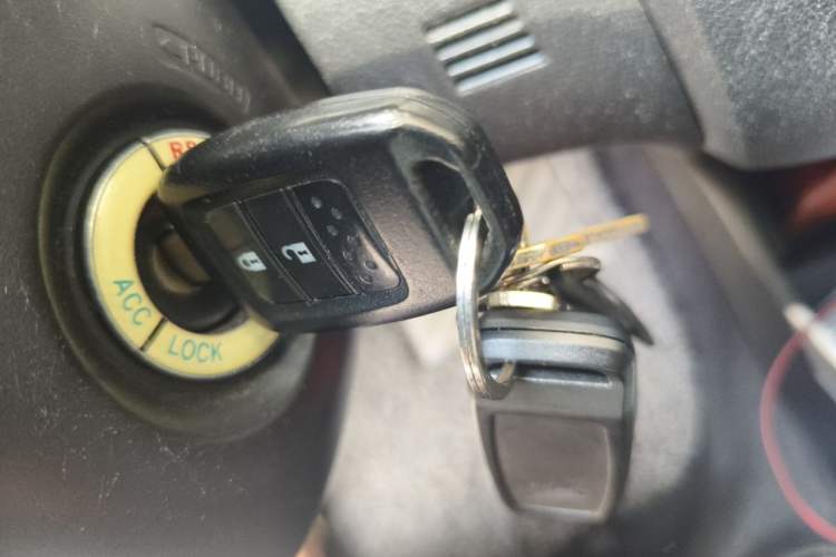 Used Honda Fit 2014 1.5L SE CVT Fashion Model Vehicle Key