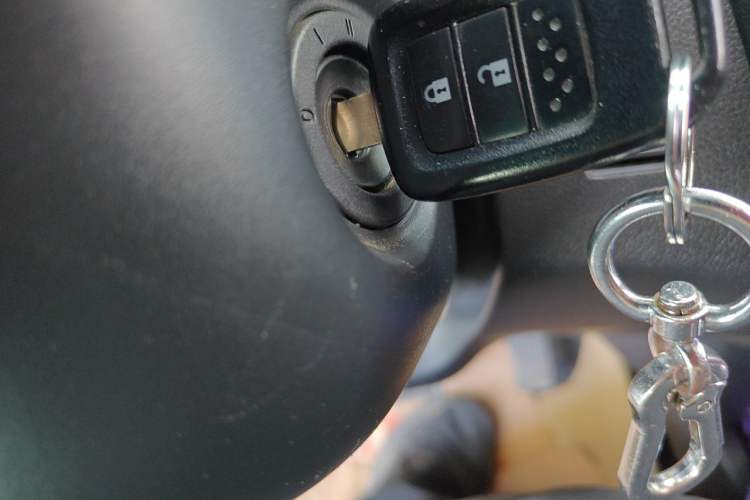 Used Honda Fit 2014 1.5L SE CVT Fashion Model Vehicle Key