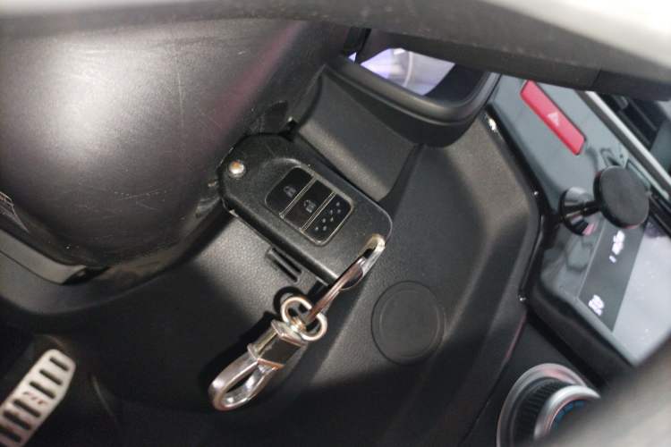 Used Honda Fit 2014 1.5L SE CVT Fashion Model Vehicle Key