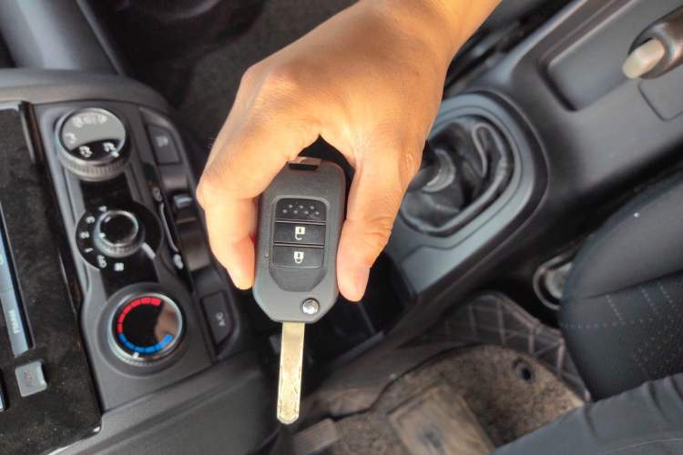 Used Honda Fit 2014 1.5L LX Manual Comfort Model Vehicle Key