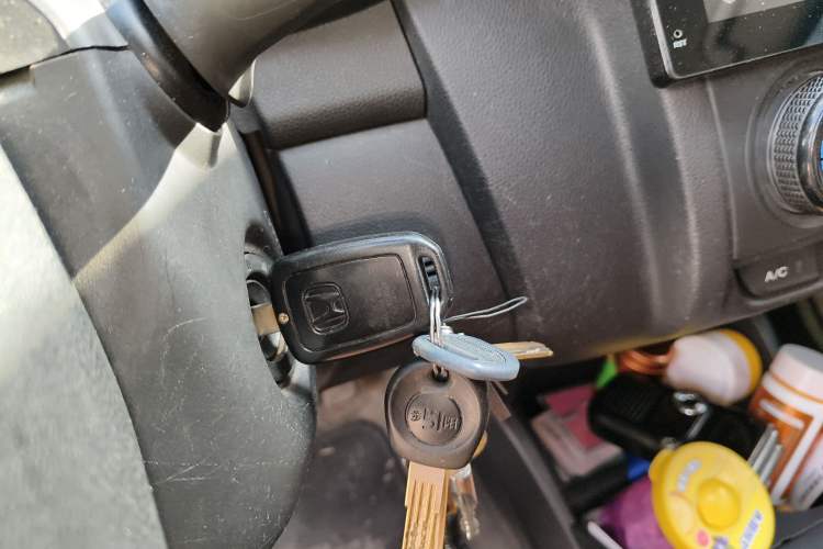 Used Honda Fit 2014 1.5L LX Manual Comfort Model Vehicle Key