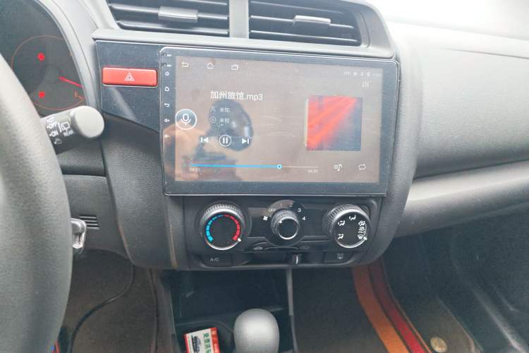 Used Honda Fit 2014 1.5L LX CVT Comfort Model Audio And AC Panel